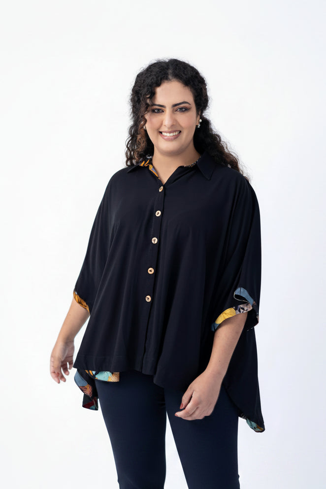 Blusa com detalhes estampados