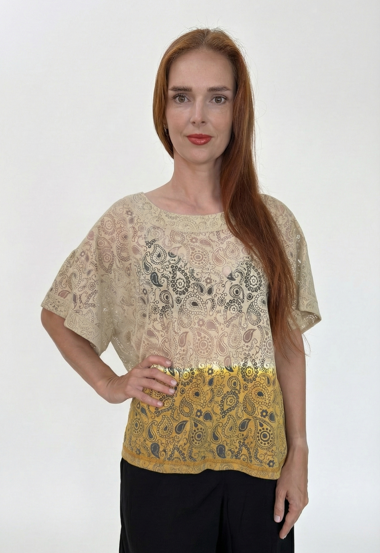 Blusa em malha com tie dye