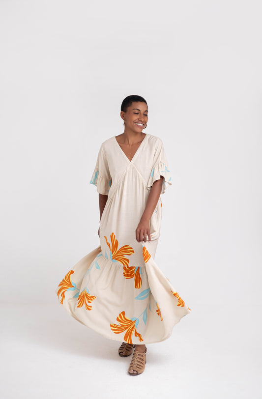 Vestido longo com decote V e estampa limitada