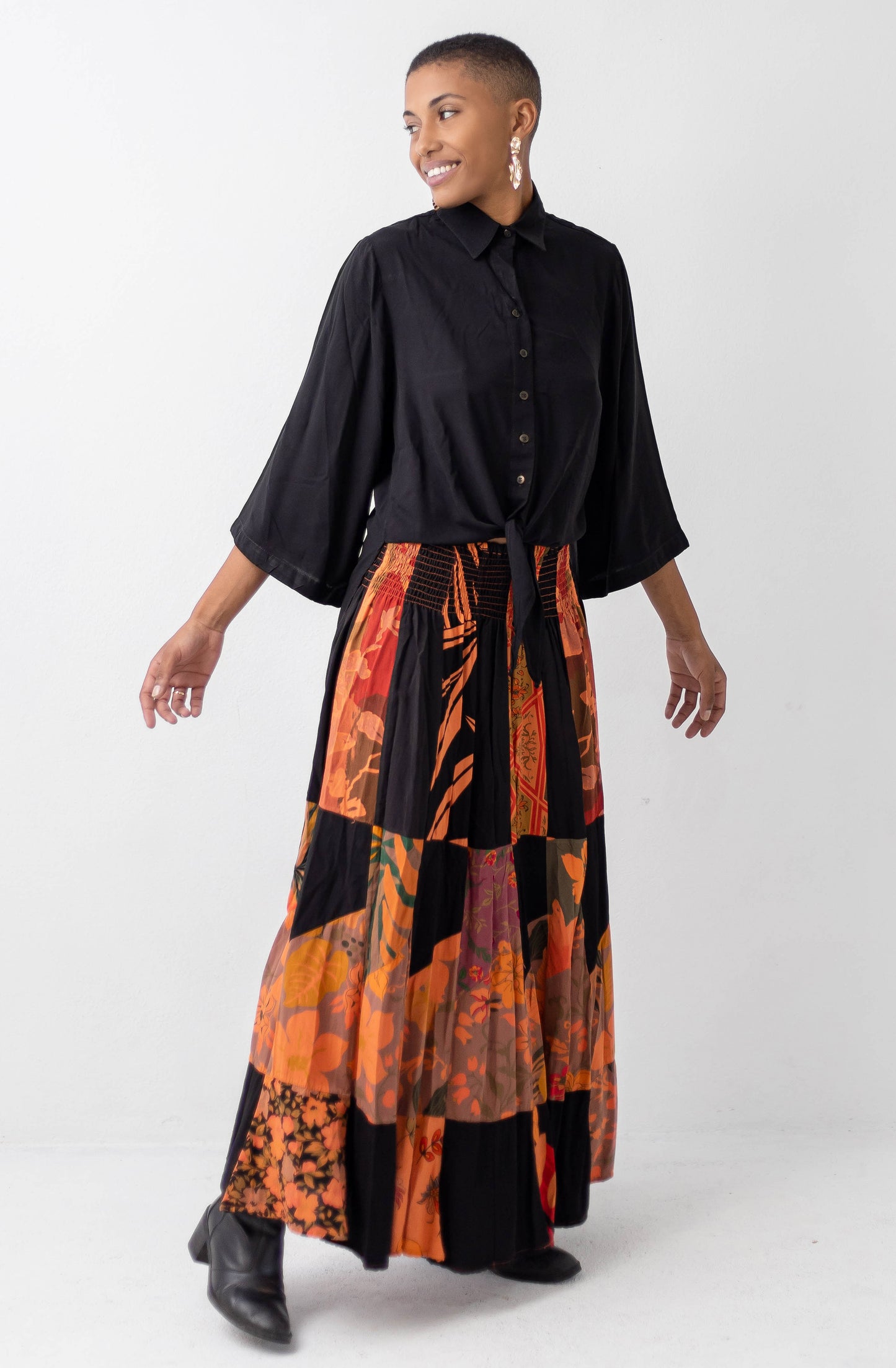Saia longa em patchwork com cos alto