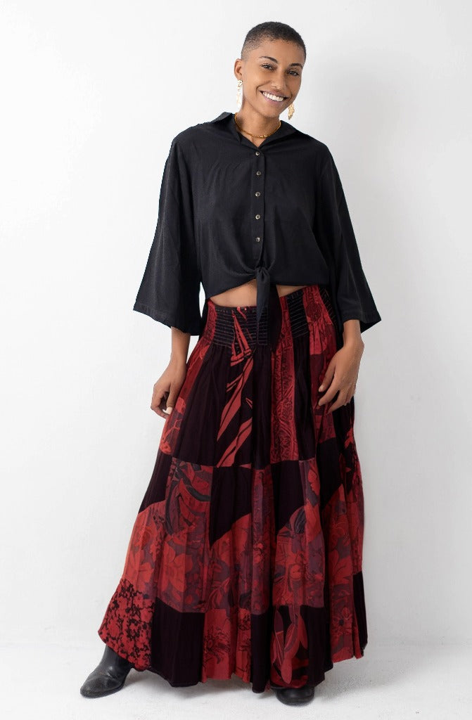 Saia longa em patchwork com cos alto