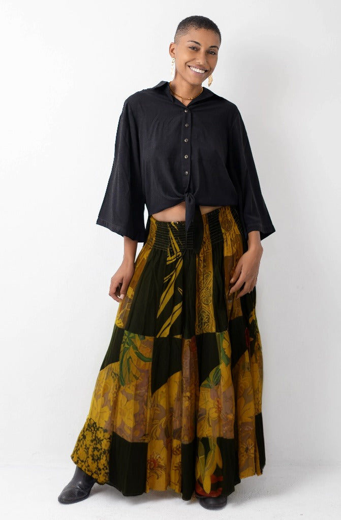 Saia longa em patchwork com cos alto