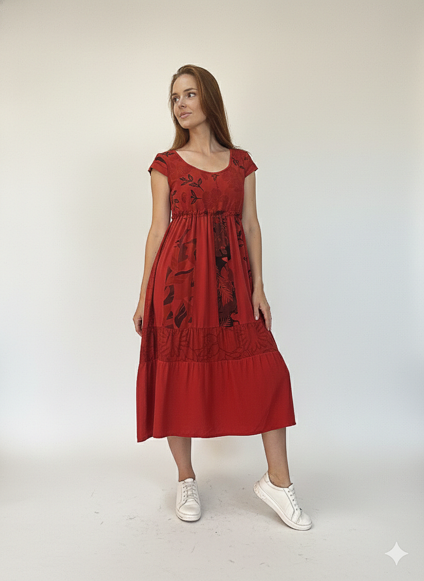 Vestido exclusivo todo em patchwork curto