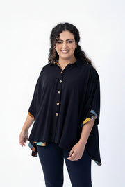 Blusa com detalhes estampados