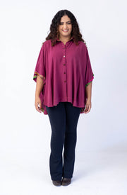 Blusa com detalhes estampados