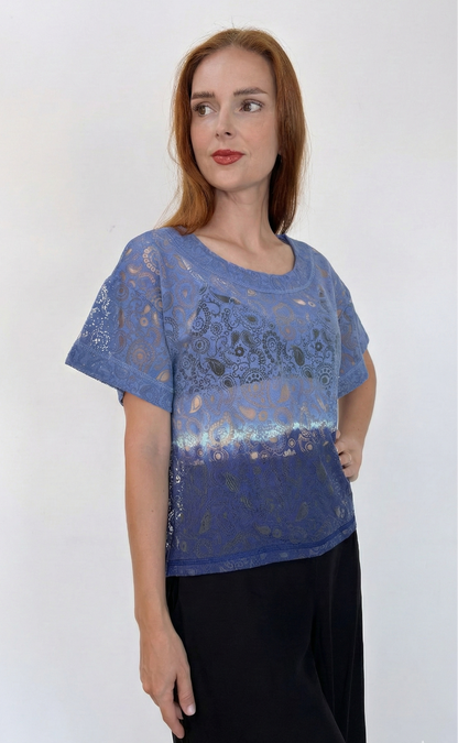 Blusa em malha com tie dye