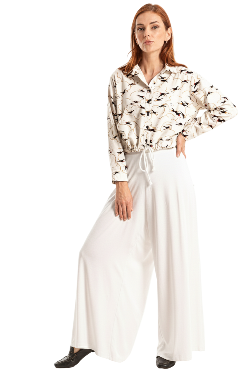 Calça pantalona com bolsos