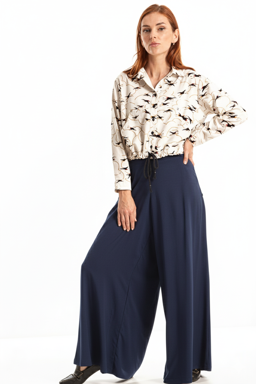 Calça pantalona com bolsos