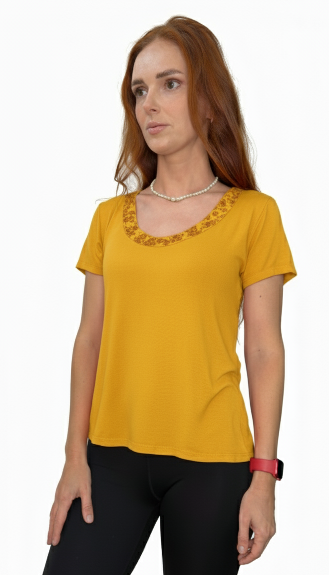 Camiseta com patchwork exclusiva