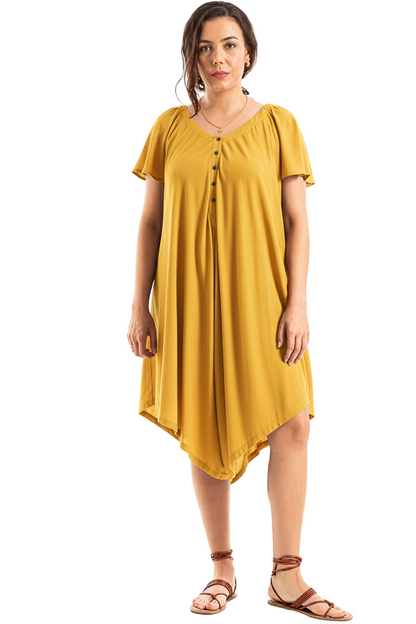 Macacão com pernas largas e abertura tipo polo