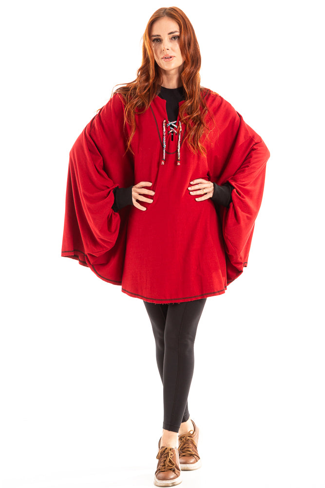Poncho com cordão de crochê no decote