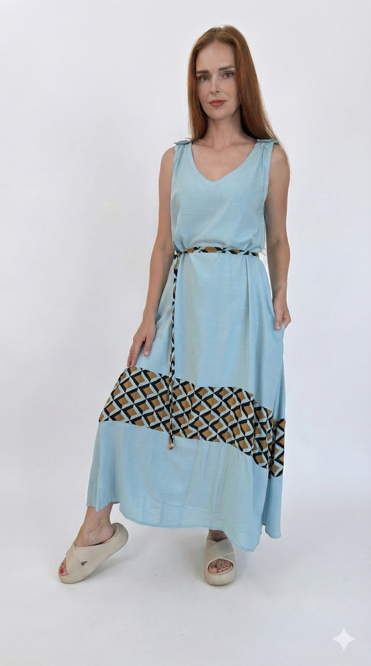 Vestido com barra estampada e cinto opcional