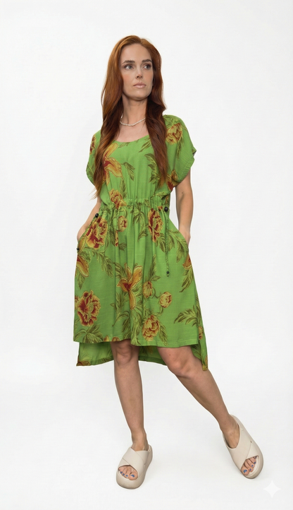 Vestido curto com barra mullet e ajuste na cintura