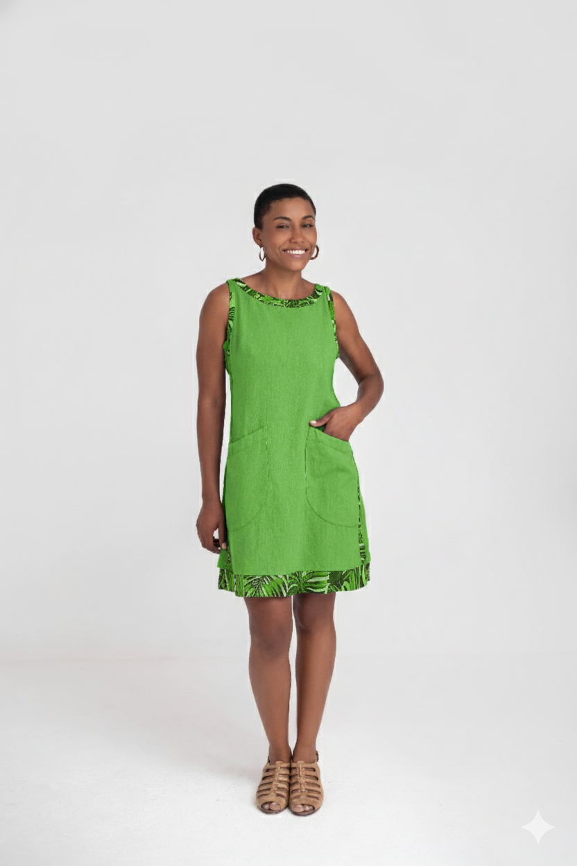 Vestido tubo curto com detalhes estampados