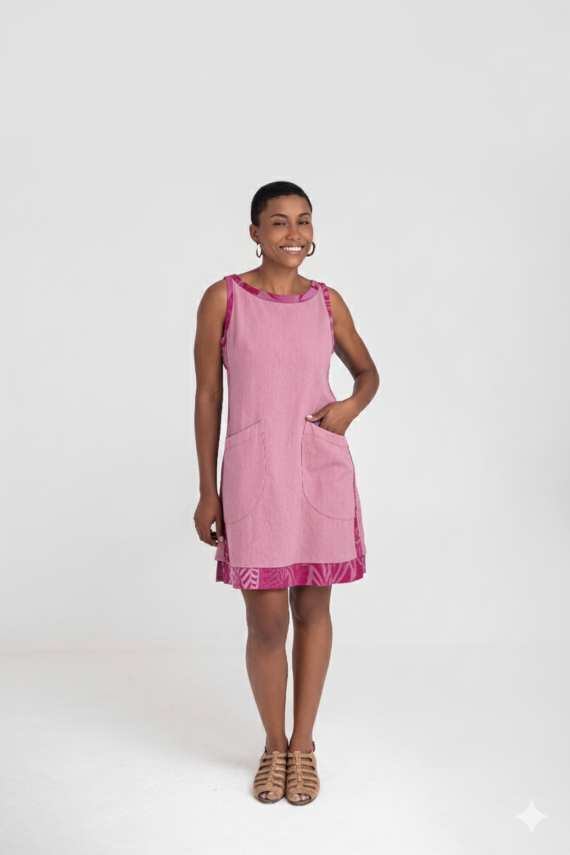 Vestido tubo curto com detalhes estampados