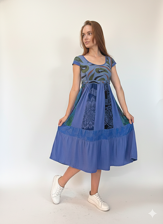 Vestido exclusivo todo em patchwork curto